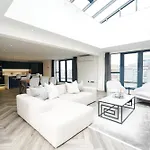 Luxury Two Bedroom City Centre Penthouse