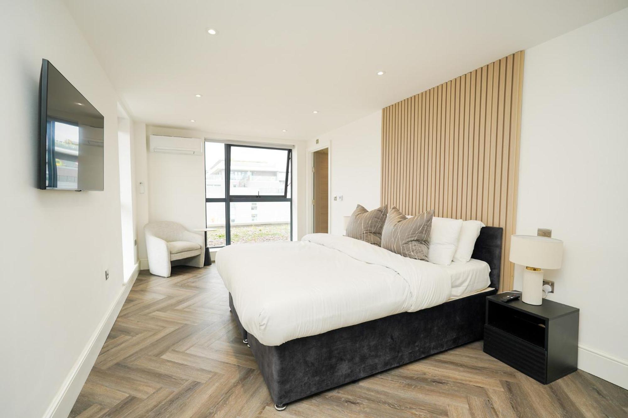 Apartment Luxury Two Bedroom City Centre Penthouse Liverpool